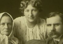 Julija Žemaitė, Aleksandra Bulotienė, Andrius Bulota, 1917 m. LYA, f.15808, ap.1, b. 79, l.65.